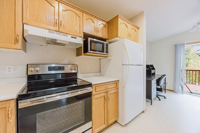 52 Pinewood Boulevard, West Fargo, ND 58078