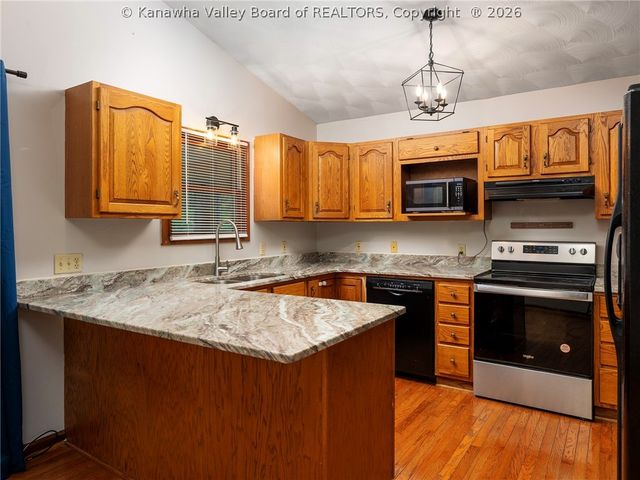2 Deer Run, Hurricane, WV 25526