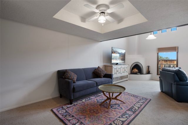 3112 Plaza Blanca, Santa Fe, NM 87507