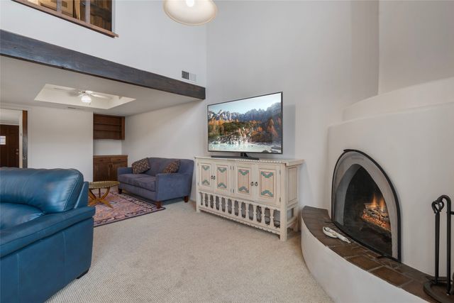 3112 Plaza Blanca, Santa Fe, NM 87507