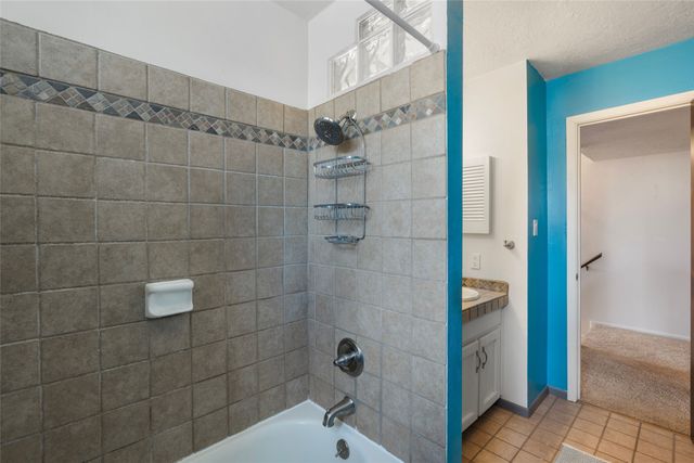 3112 Plaza Blanca, Santa Fe, NM 87507