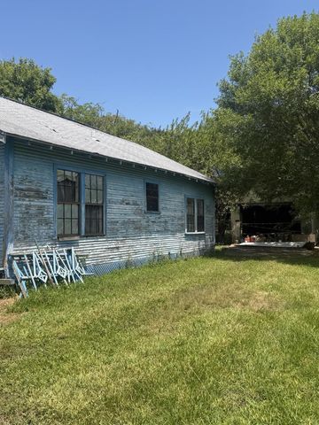 1830 34th Avenue N, Texas City, TX 77590