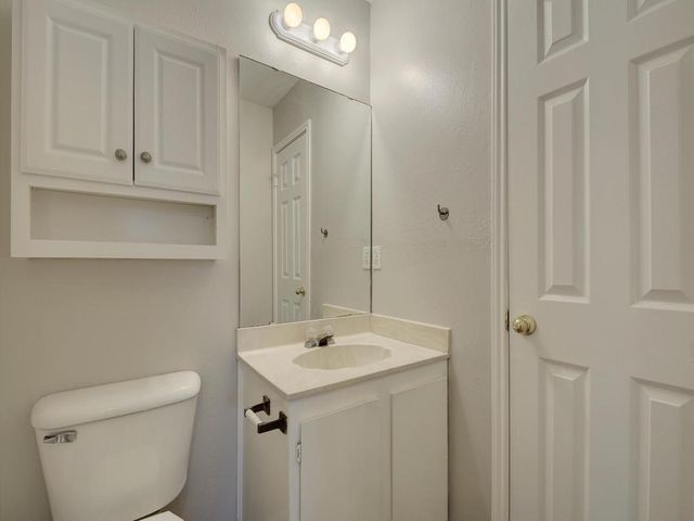 9203 Kempler DR A, Austin, TX 78748