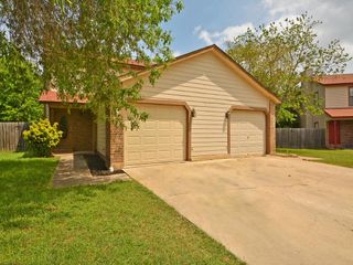 9203 Kempler DR A, Austin, TX 78748