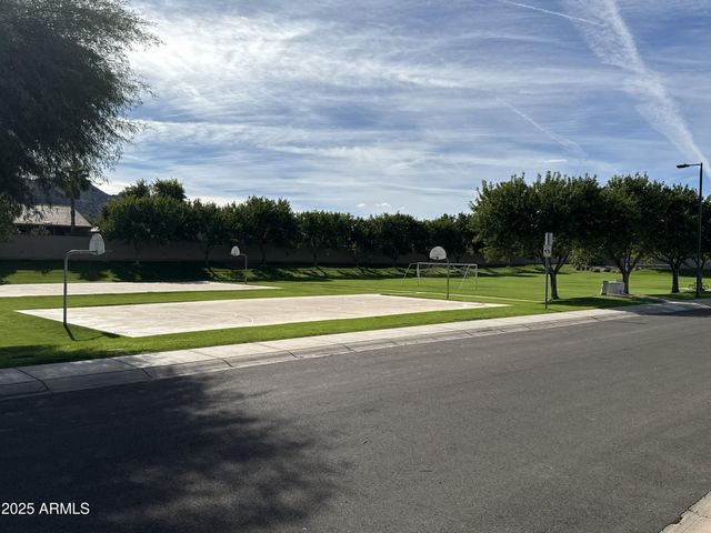 1126 E PEDRO Road, Phoenix, AZ 85042