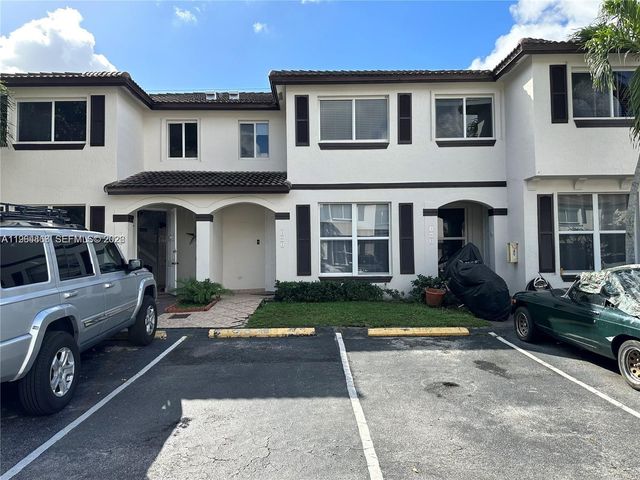 8715 SW 152nd Ave 302, Miami, FL 33193