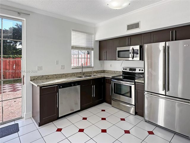 8715 SW 152nd Ave 302, Miami, FL 33193