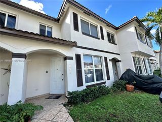 8715 SW 152nd Ave 302, Miami, FL 33193