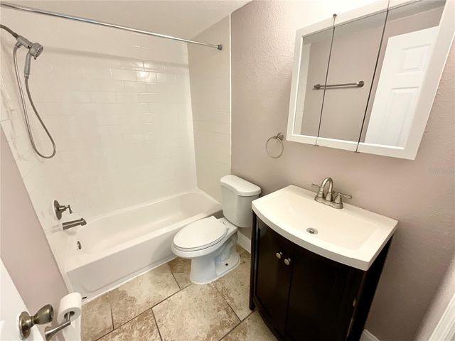 4233 BELLE ISLE COURT, New Port Richey, FL 34653