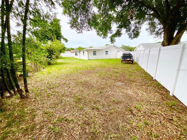 4233 BELLE ISLE COURT, New Port Richey, FL 34653