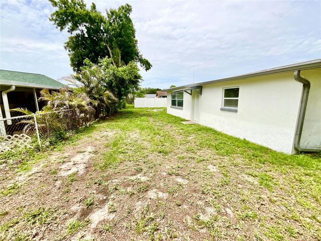 4233 BELLE ISLE COURT, New Port Richey, FL 34653