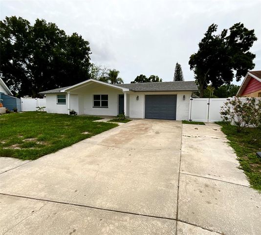 4233 BELLE ISLE COURT, New Port Richey, FL 34653
