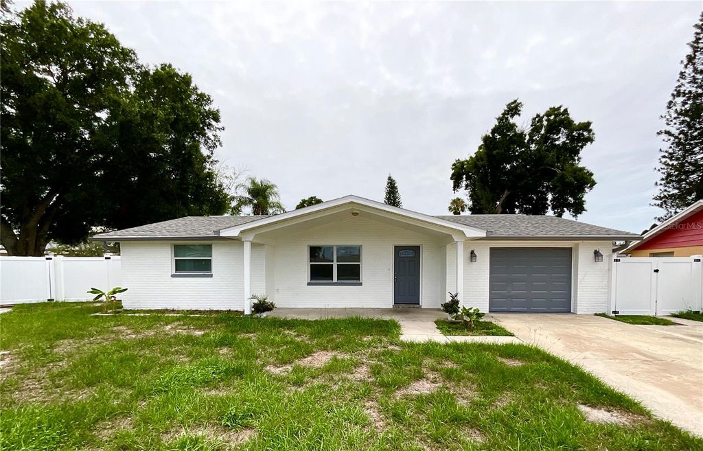 4233 BELLE ISLE COURT, New Port Richey, FL 34653