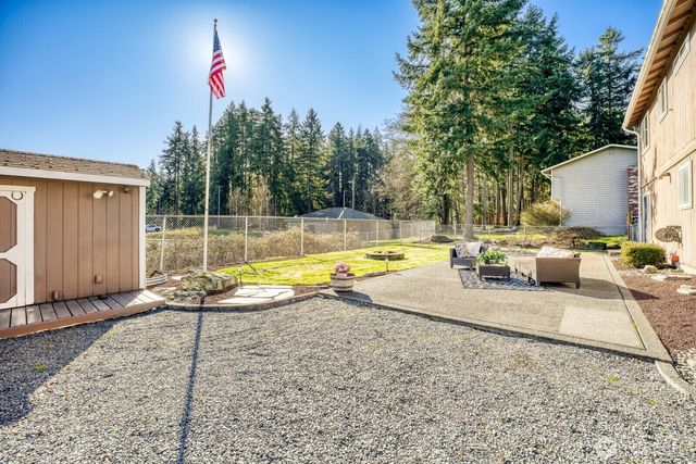 19114 60th Street E, Lake Tapps, WA 98391