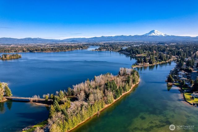 19114 60th Street E, Lake Tapps, WA 98391