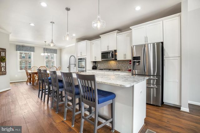 6602 BARTRAMS FOREST LN, Haymarket, VA 20169