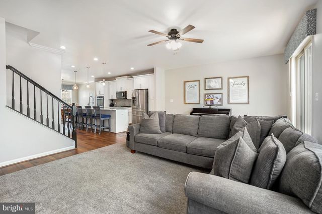 6602 BARTRAMS FOREST LN, Haymarket, VA 20169