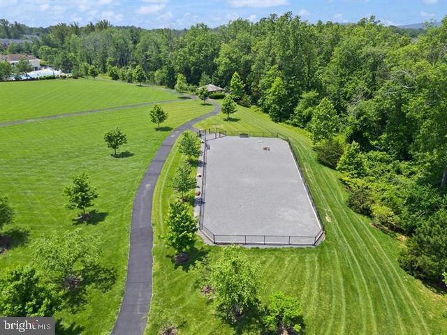 6602 BARTRAMS FOREST LN, Haymarket, VA 20169