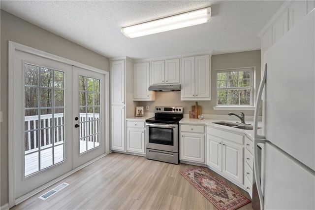 3044 Red Rose Lane, Gainesville, GA 30507