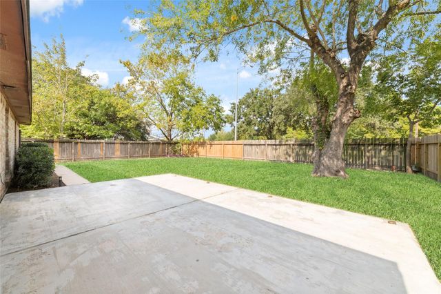 10522 Northview Drive, Houston, TX 77086
