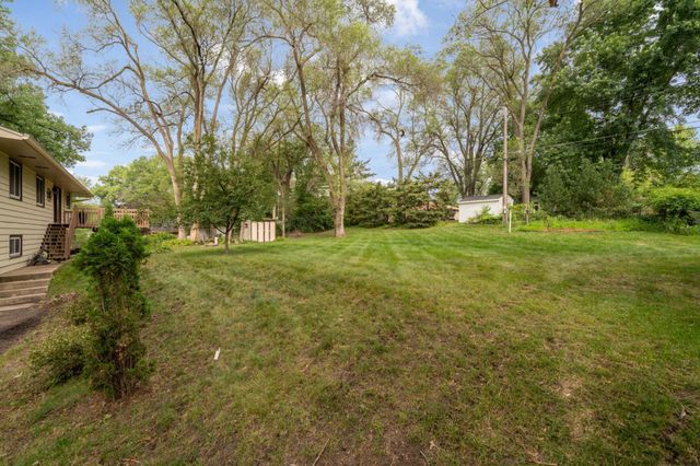 711 Kinnickinnic Street, Hudson, WI 54016