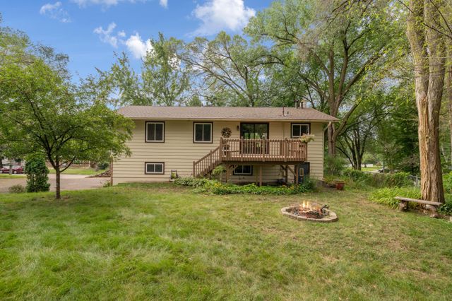 711 Kinnickinnic Street, Hudson, WI 54016