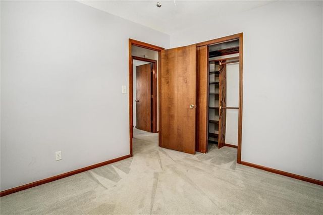 4005 S Coachman Drive, Independence, MO 64055