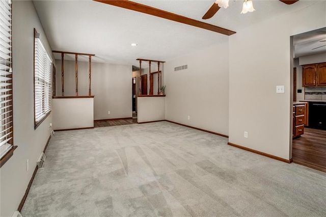 4005 S Coachman Drive, Independence, MO 64055