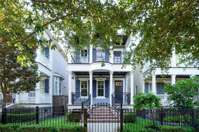 537 W 22nd St, Houston, TX 77008