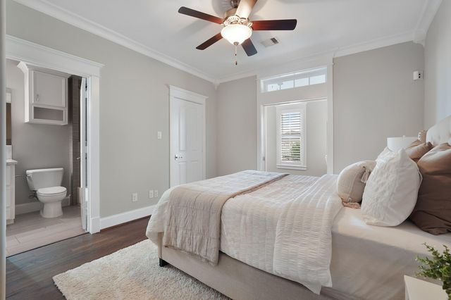 537 W 22nd St, Houston, TX 77008