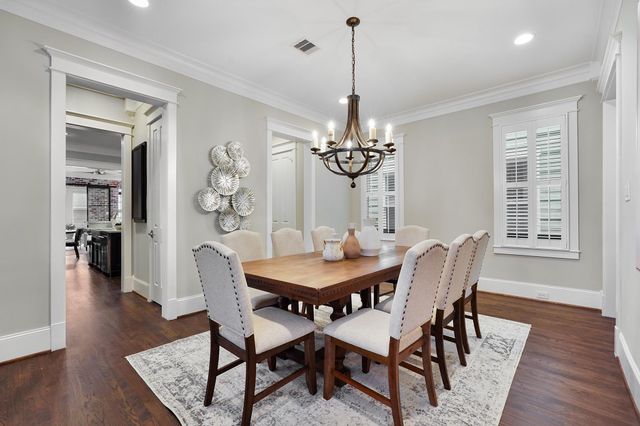537 W 22nd St, Houston, TX 77008