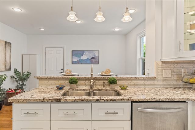 702 Bellefonte St, Shadyside, PA 15232