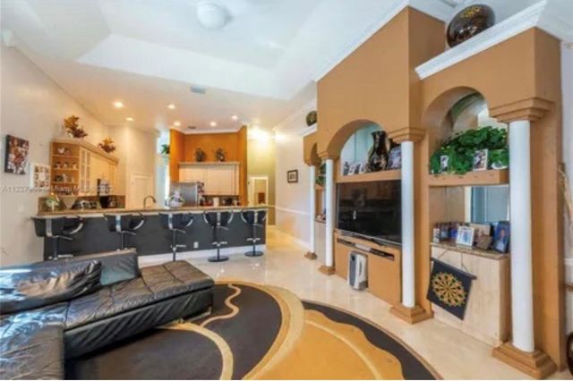 423 NE 3rd Street, Pompano Beach, FL 33060