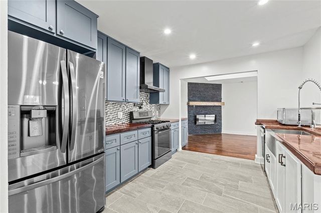 5725 Westminster Place, St Louis, MO 63112