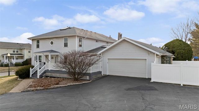 5725 Westminster Place, St Louis, MO 63112