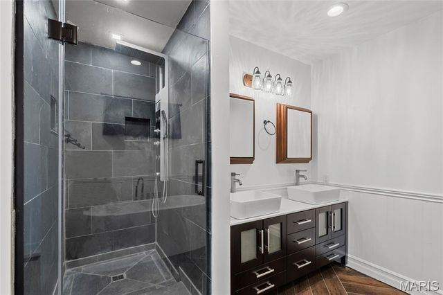 5725 Westminster Place, St Louis, MO 63112