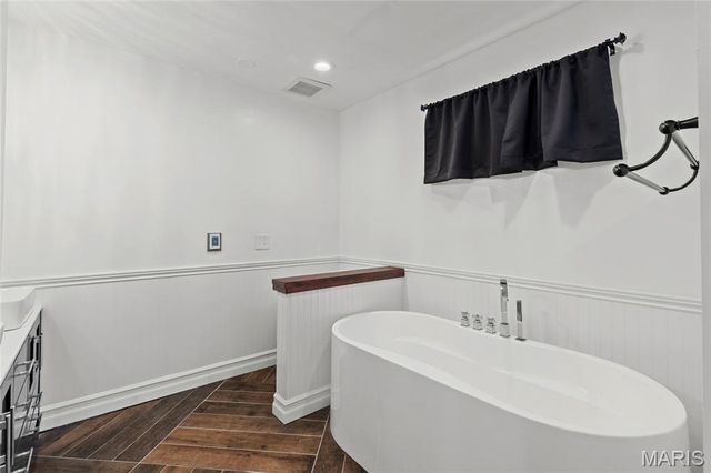 5725 Westminster Place, St Louis, MO 63112