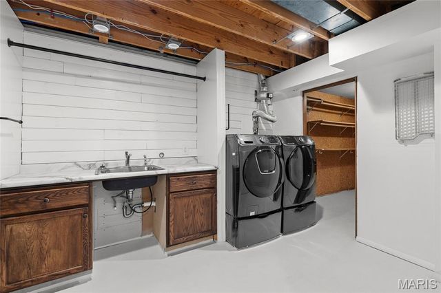 5725 Westminster Place, St Louis, MO 63112