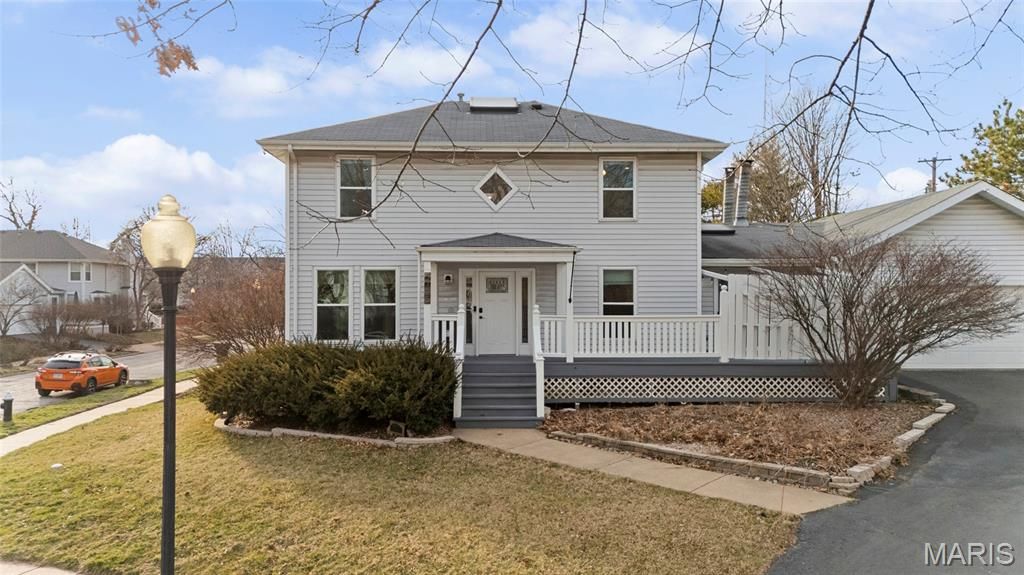 5725 Westminster Place, St Louis, MO 63112