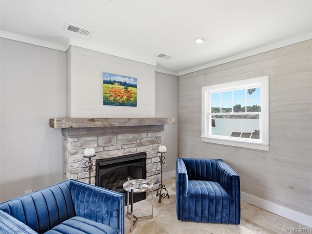 587 Westpointe Court, Lake Orion Village, MI 48362