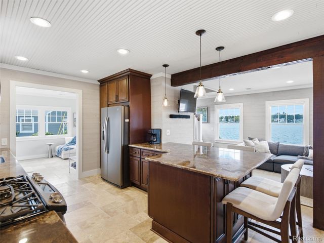 587 Westpointe Court, Lake Orion Village, MI 48362