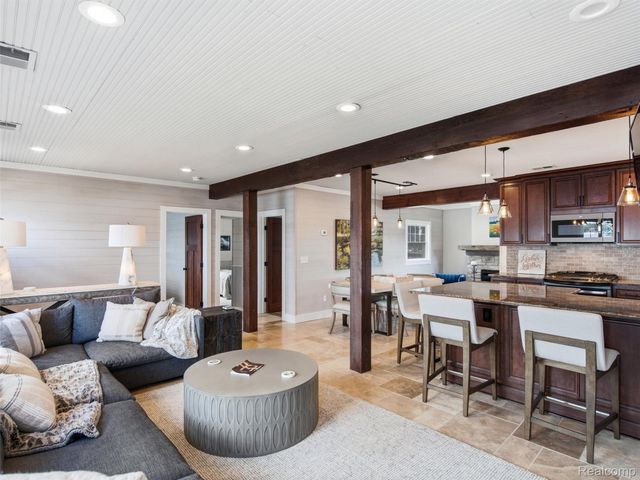587 Westpointe Court, Lake Orion Village, MI 48362