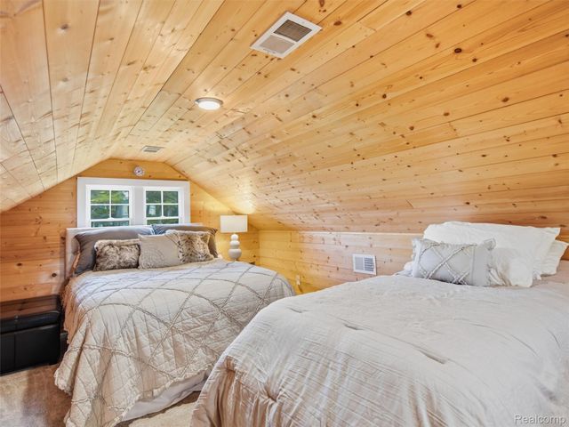587 Westpointe Court, Lake Orion Village, MI 48362