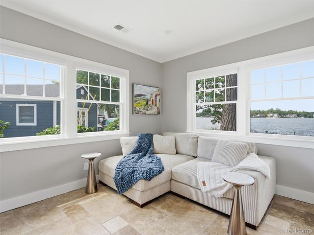 587 Westpointe Court, Lake Orion Village, MI 48362