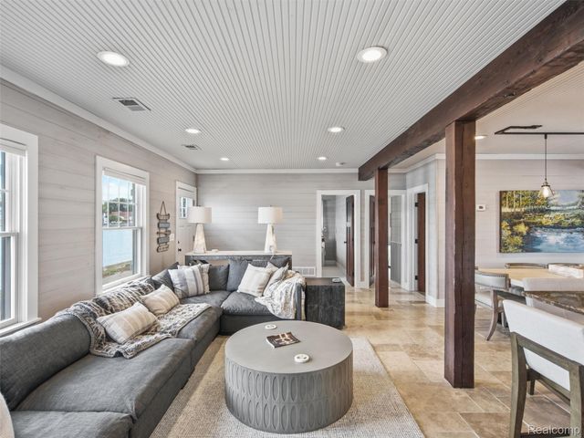 587 Westpointe Court, Lake Orion Village, MI 48362