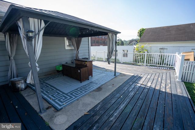 635 S 12TH ST, Columbia, PA 17512