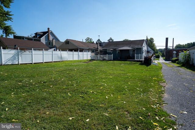 635 S 12TH ST, Columbia, PA 17512