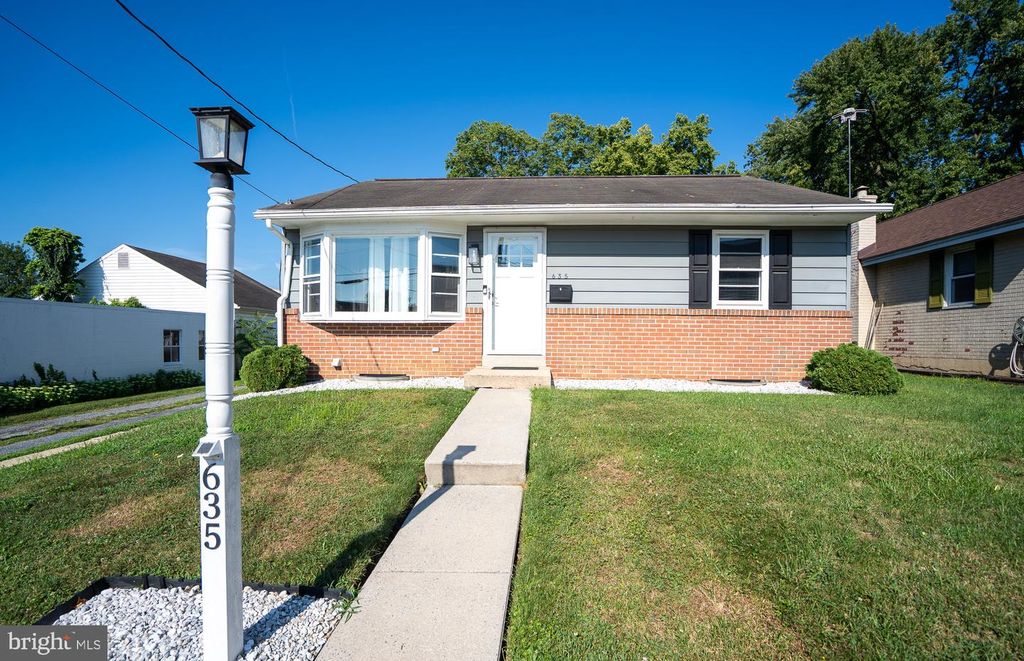 635 S 12TH ST, Columbia, PA 17512