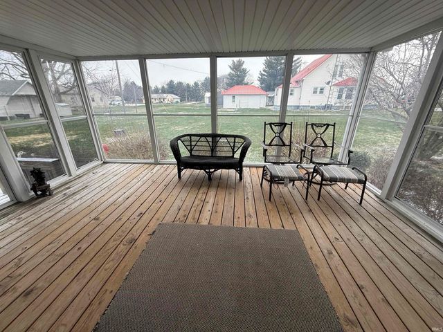 8696 Burrows Road, Burrows, IN 46916