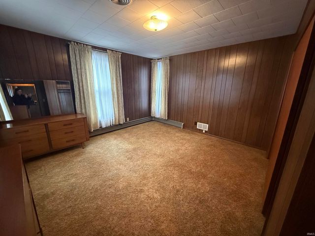 8696 Burrows Road, Burrows, IN 46916